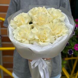Mai Flowers studio