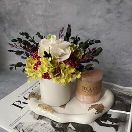 Roses & Posies 