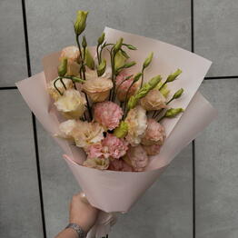 FLOWERS & MORE