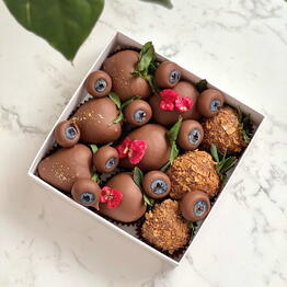 LOVELY BERRY Klubnika v shokolade