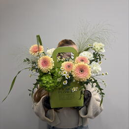 ЦВЕТЫ МАНЯТ flowers shop