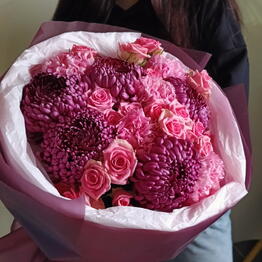 LR FLOWERS
