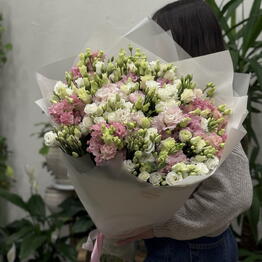 FLOWER ROOM