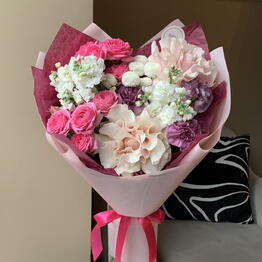Blanche flowers na Kompozitorov