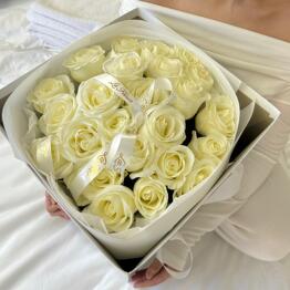 Versal' flowers