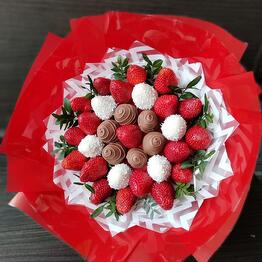 Букет из клубники в шоколаде Аромат Весны