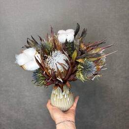 Lavela Flowers