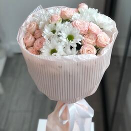 Mai Flowers studio