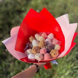 Букет из клубники в шоколаде 19 штук