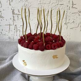 Cakes present