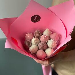 Ramo de fresas en chocolate belga 12 piezas