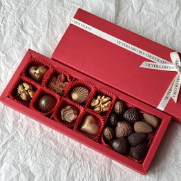 Victera Decor and Chocolate