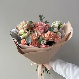 Magnificent bouquet with pink hydrangea and roses FT1308