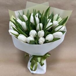 Тюльпаны белые 29 шт