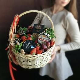 Съедобная корзина в подарок