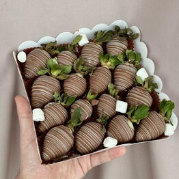Клубника в шоколаде “Love&Choco”