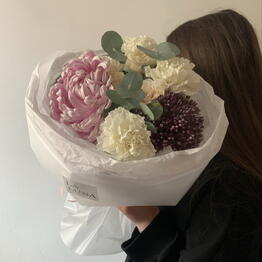 La Luna Flowers