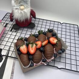 Fresas en chocolate con leche 8 piezas