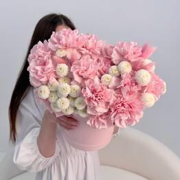 Цветы в коробке: диантус, хризантема ньютон 🌸