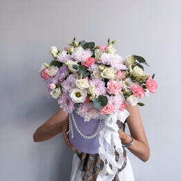 Цветы и подарки Family Flowers