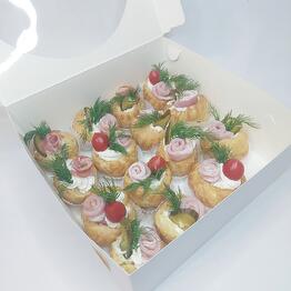 Профитроли солёные, с копченостями (15 шт)