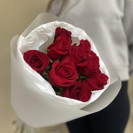 Красные розы в упаковке (9штук)