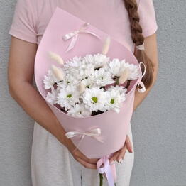 Flora Stail