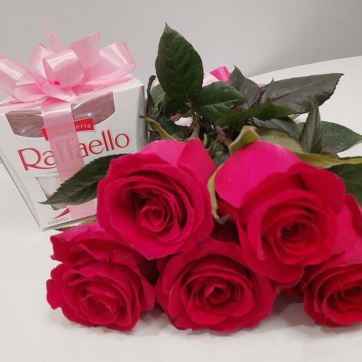 Gift set of 5 pink roses and raffaello