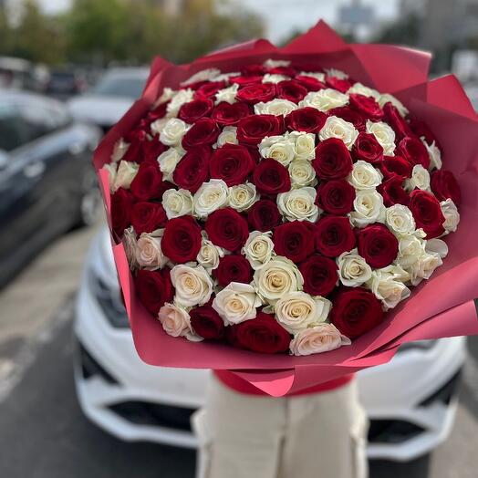 Bouquet of Red and White Roses 101pcs