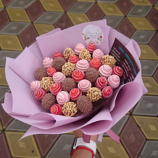 Шоколадный букет со свежей клубникой 🍓