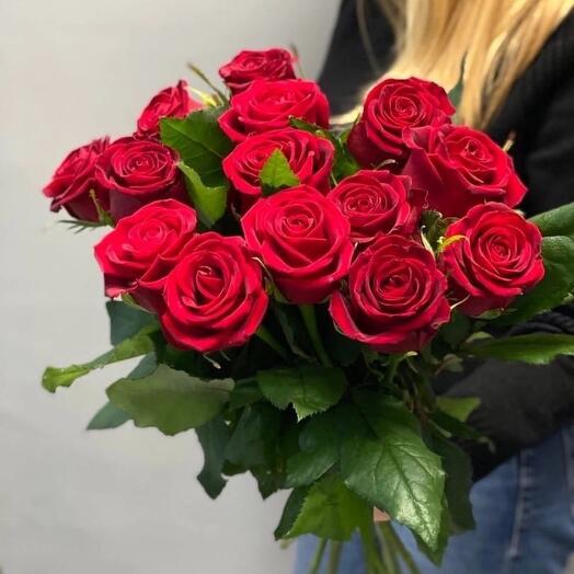 Bouquet of 15 red roses