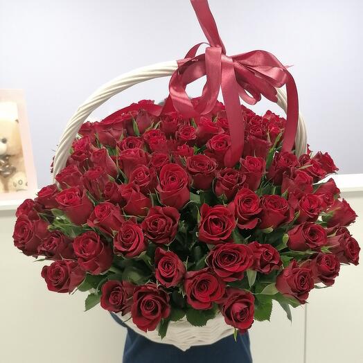 101 rosas en la cesta
