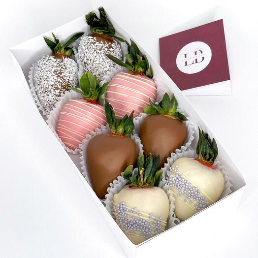 Набор 8шт из клубники в шоколаде