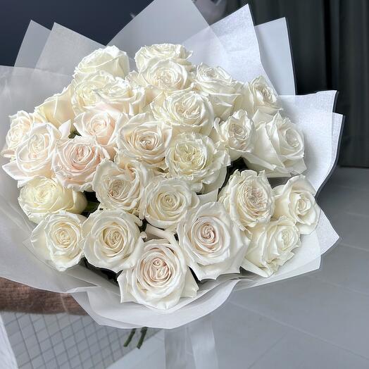Bukiet białych roż