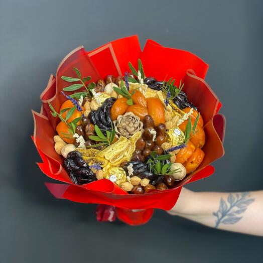 Восточный с кедровой шишкой