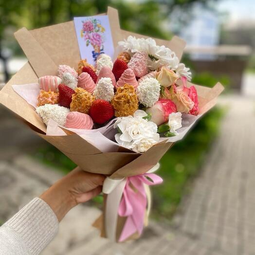 Клубника в шоколаде с цветами L