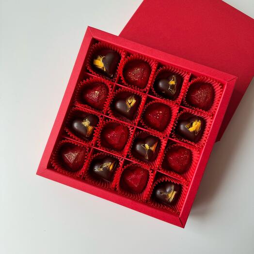 Candies stuffed with hearts