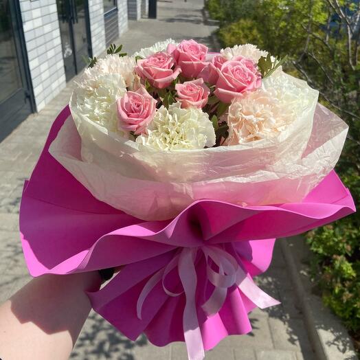 Bush rose and dianthus
