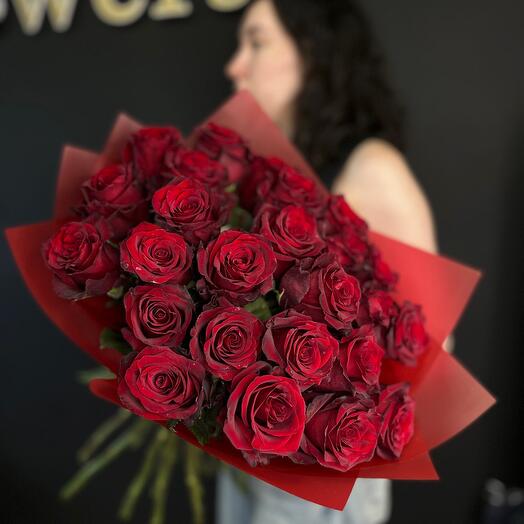 25 rosas rojas