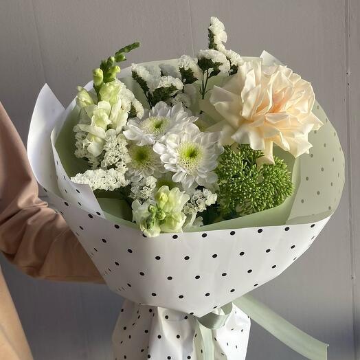 White and green bouquet of Roses, chrysanthemums and snapdragons