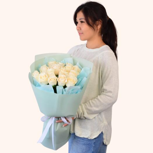 15 Голландских роз 50 см