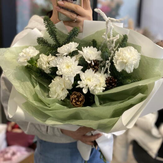 Белый зимний букет