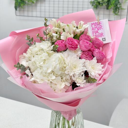 🌸 Сборный букет с пионовидными розами, гортензией, альстромерией и эвкалиптом