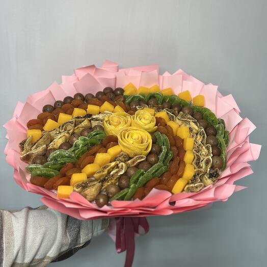 Букет из сухофруктов