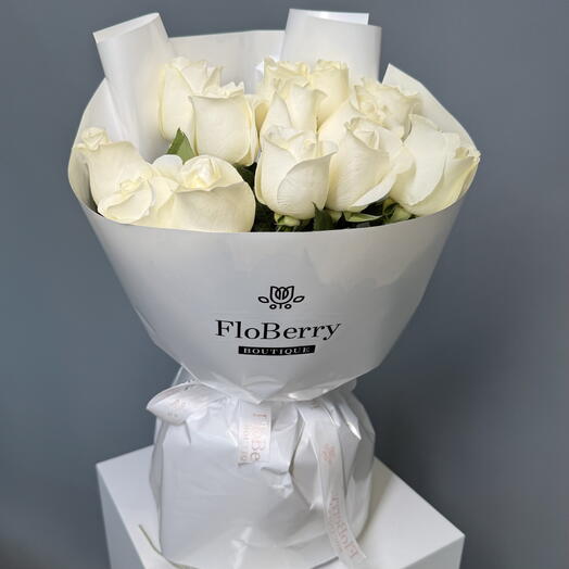 15 White Roses Bouquet