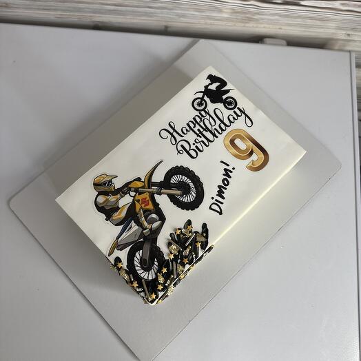 Cake with a motorcycle for a boy