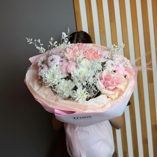 Шар сердце в 🎁 Букет Пикми для девушки из микса хризантем с розой