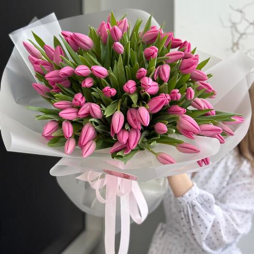 Букет из 101 тюльпана