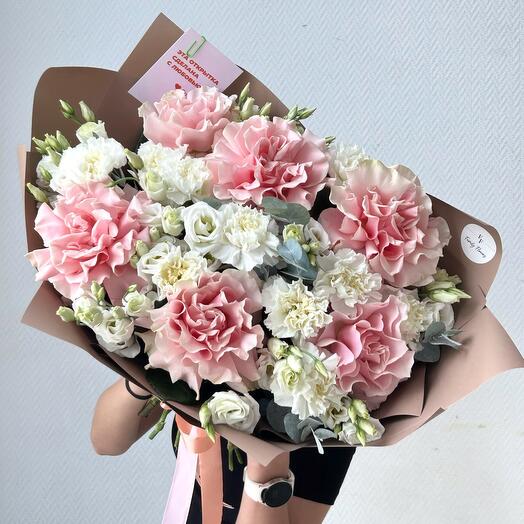 Ramo con rosas francesas