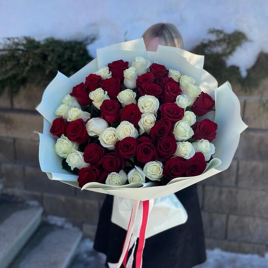 Букет из 51 высокой розы Эквадор «С любовью »